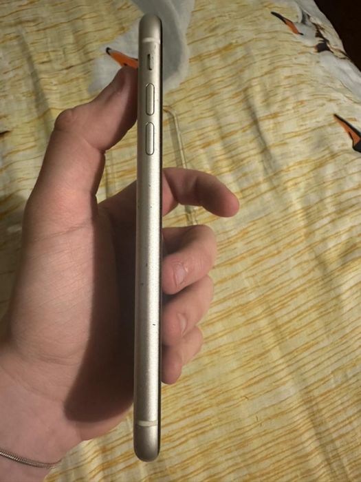 продам Iphone 11