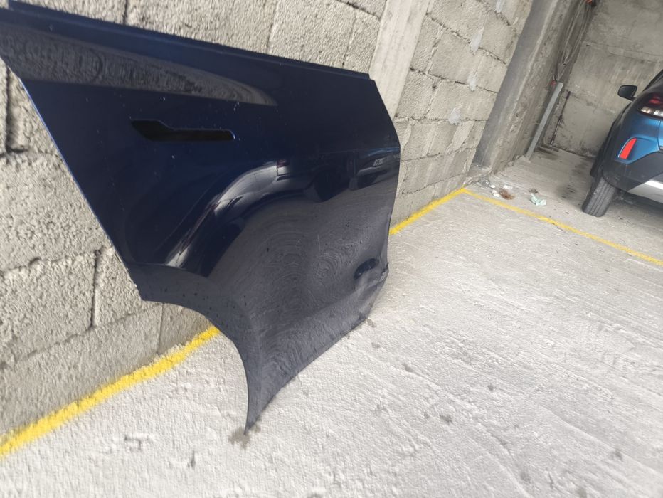 Задна дясна врата от Tesla model Y LR 2020