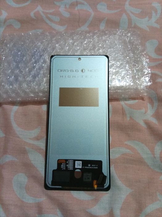 Дисплей на "TECNO" Spark 20 pro +