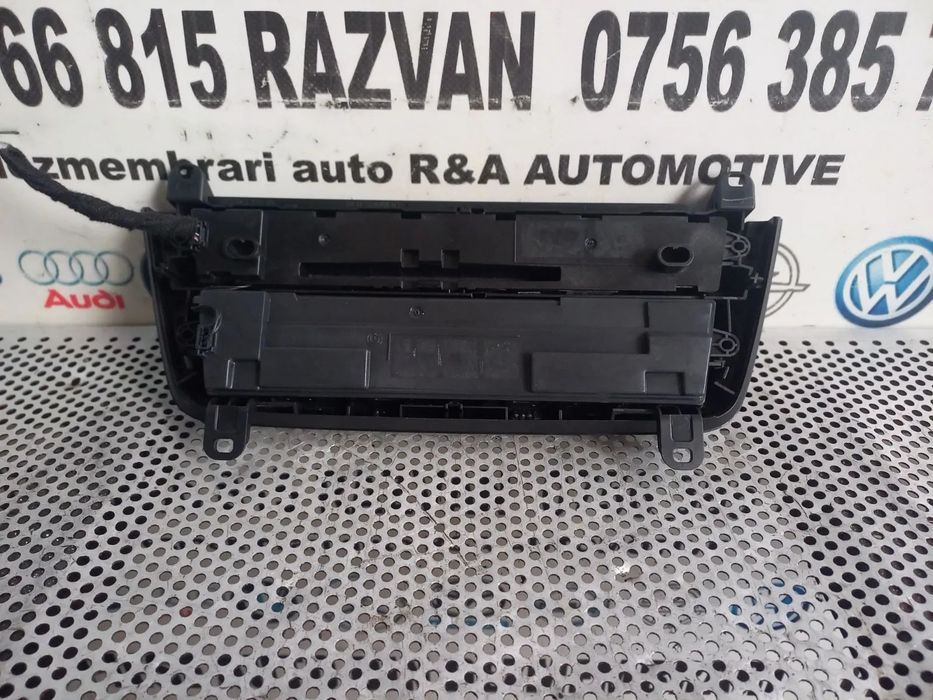 Panou Modul Clima Climatronic Interfata Radio CD Bmw F30 F31 - Dezmembrari Arad