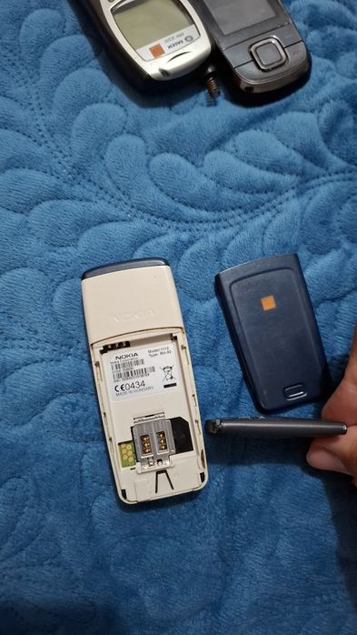 Vând lot telefoane