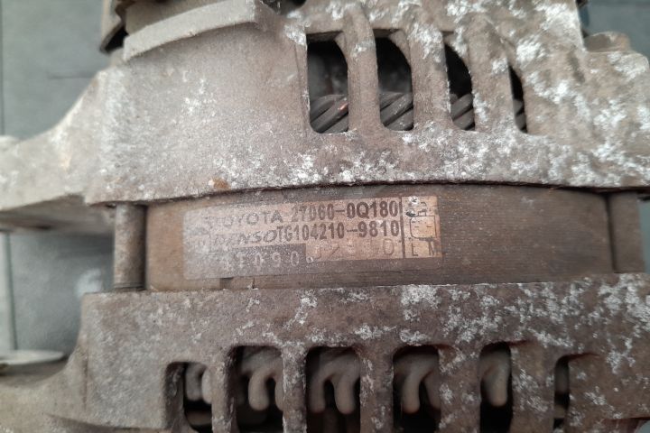 Alternator 27060-0Q180 27060-0Q180 Toyota Aygo a 2-a generatie