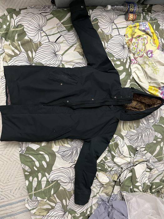 куртка практически новая