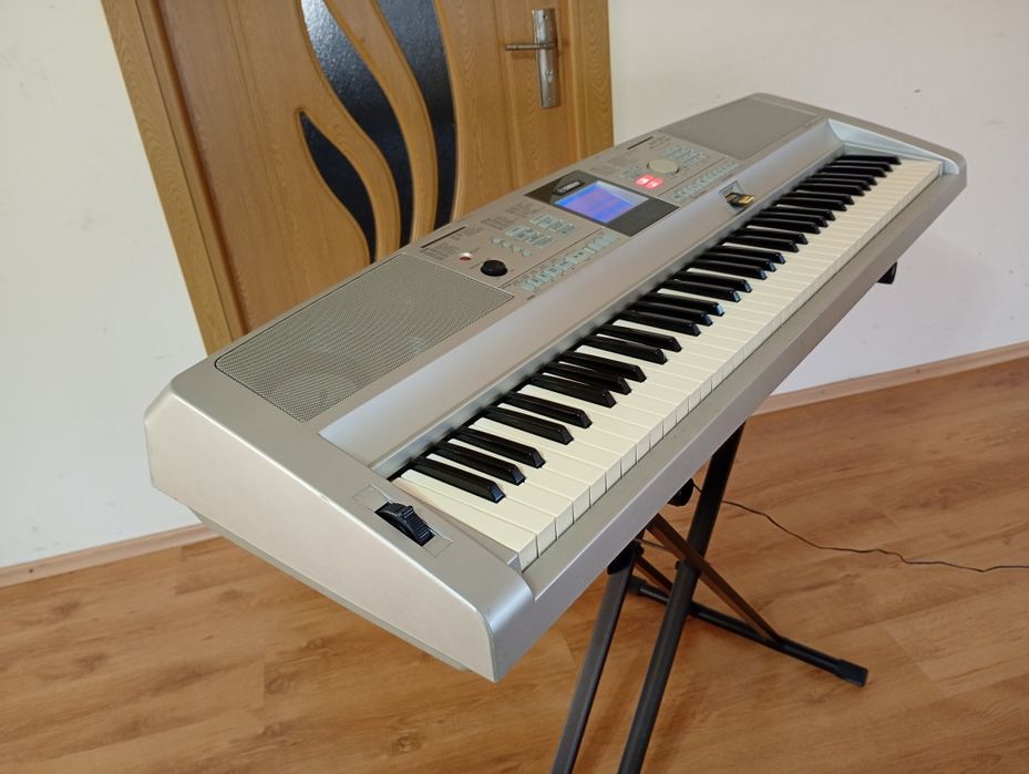 YAMAHA DGX-305 usb card memorie pian digital orga