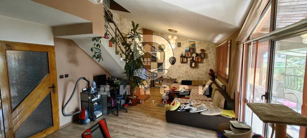 Продава се Мезонет в Стара Загора, Център - 145 кв.м за 1063 €/кв.м - Снимка #1