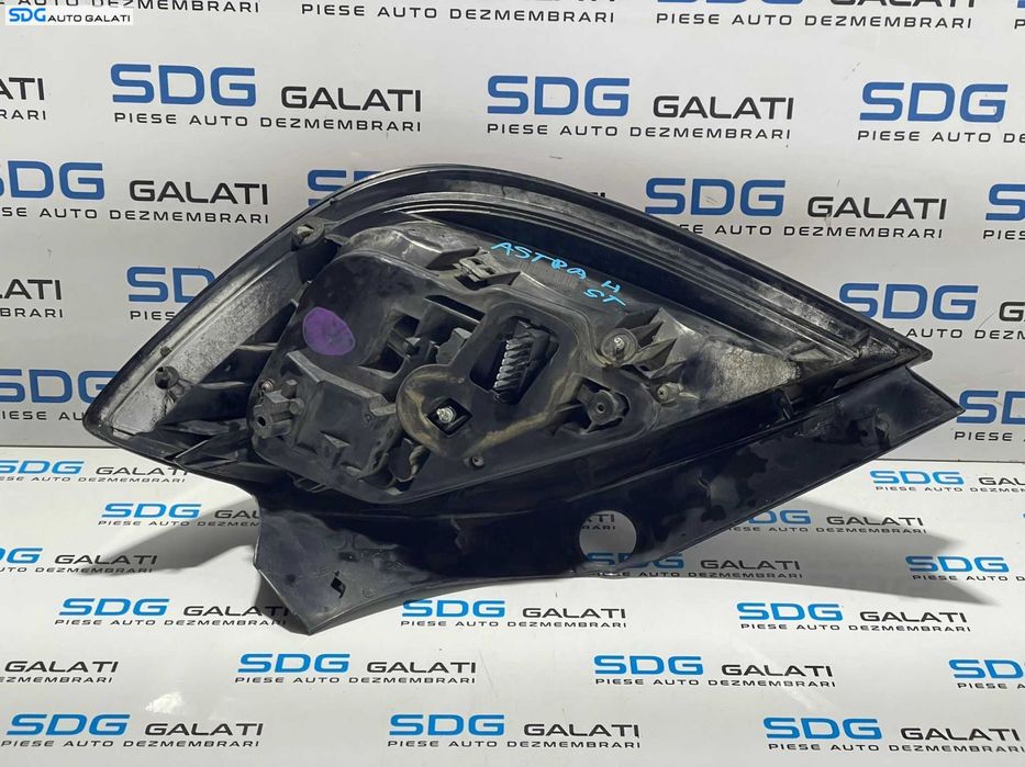 Stop Lampa Tripla Stanga Opel Astra H Hatchback Scurt 2004 - 2010 [L2644]