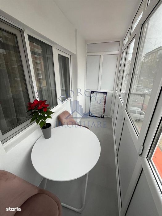 Apartament 2 camere decomandate Sarari, cu centrala termica, Liceu Hen
