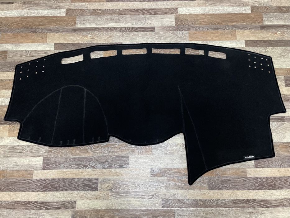 Накидка на панель Лексус 330,350,400.