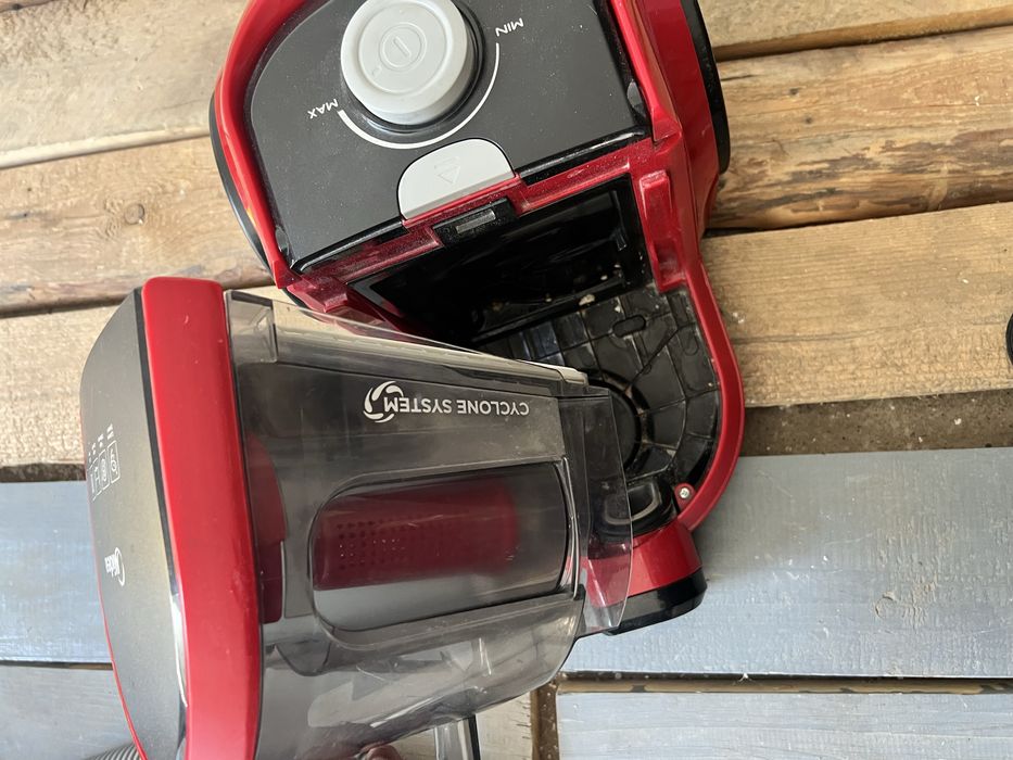 Пылесос Midea продам