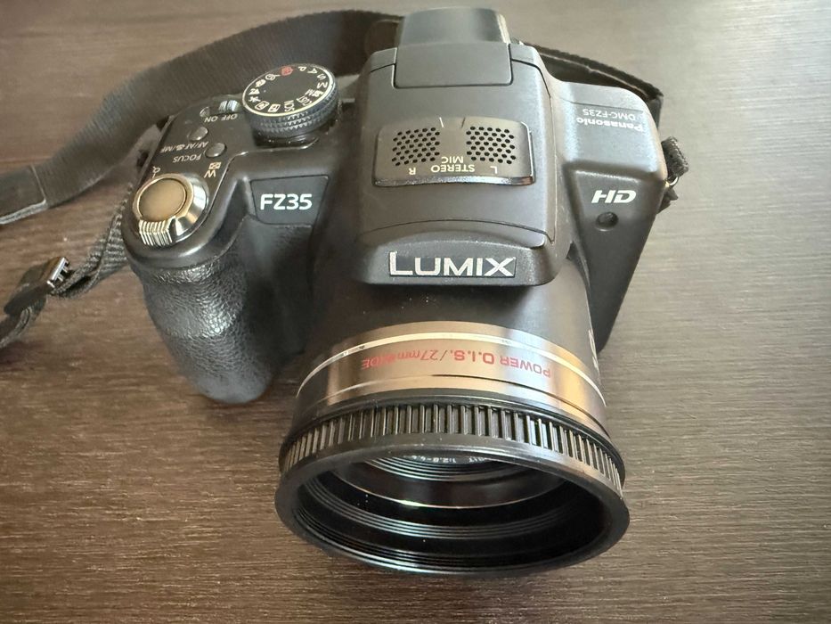 Panasonic Lumix DMC-FZ35 / FZ38 – 18x оптичен зуум