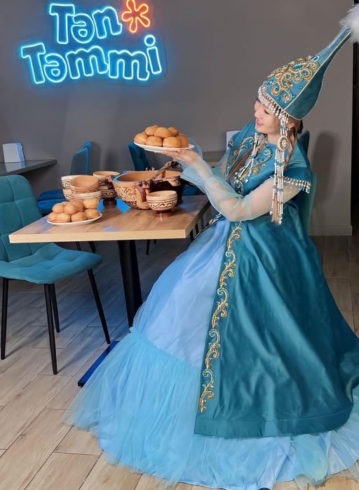 Продам национальные платье