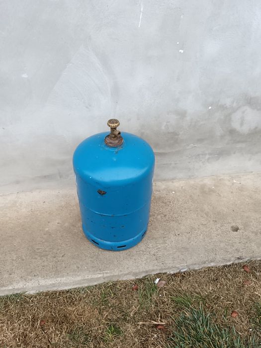 Vând butelie aragaz