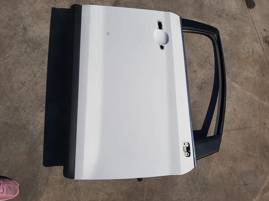 usa portiera dreapta fata  ford kuga 1