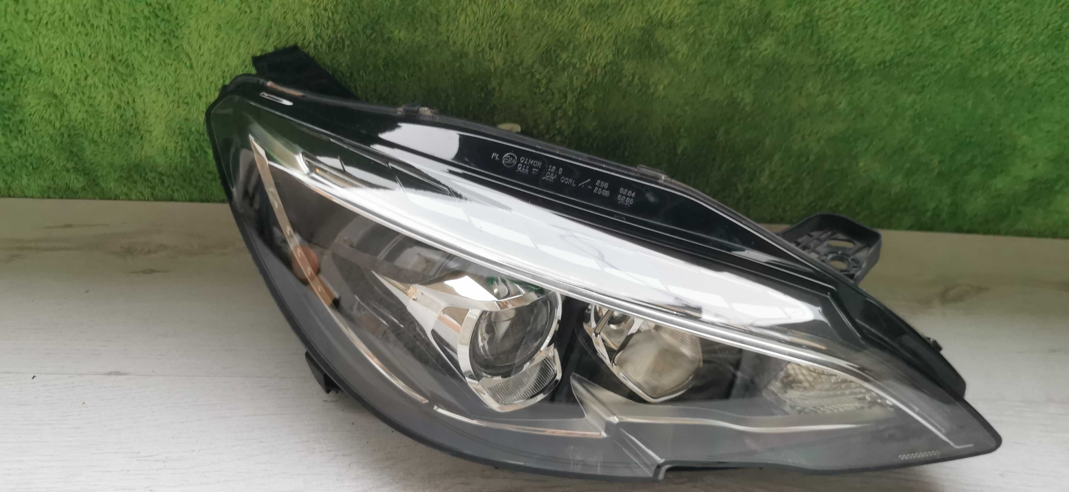 Фар за Peugeot 308 / Пежо 308 гр. Русе Център • OLX.bg