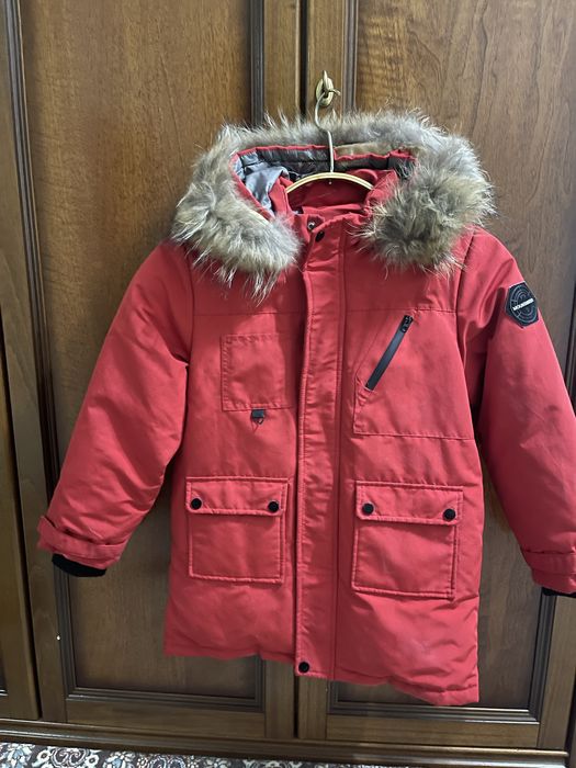 Куртка зимняя ( пух-перо) на мальчика, рост 140, в хорошем состоянии