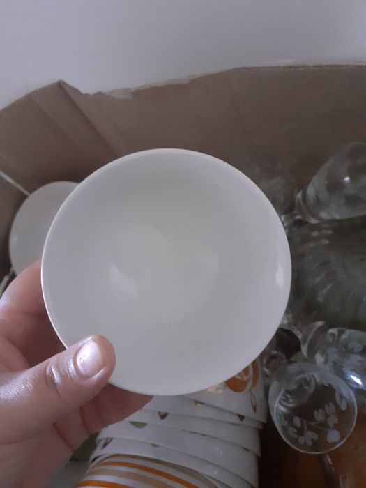 Ыдыс аяктар сатылады