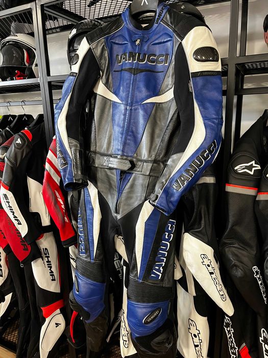 Kожен мото екип VANUCCI SERIES 2.0 ,2 части ,52 M-L ,всички протектори