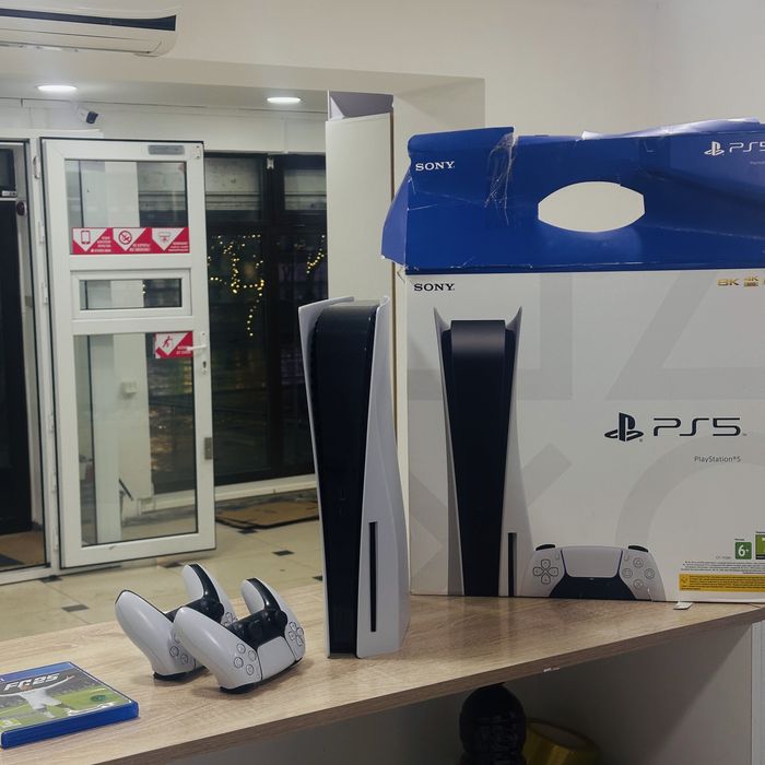 C32 / Игровая приставка Sony PlayStation 5 825GB / sk153551