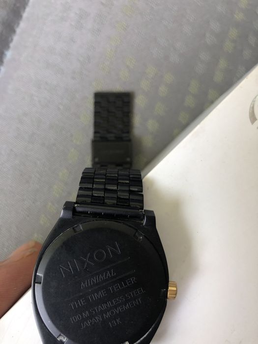 Часовник Nixon -Унисекс(черен мат и златен)