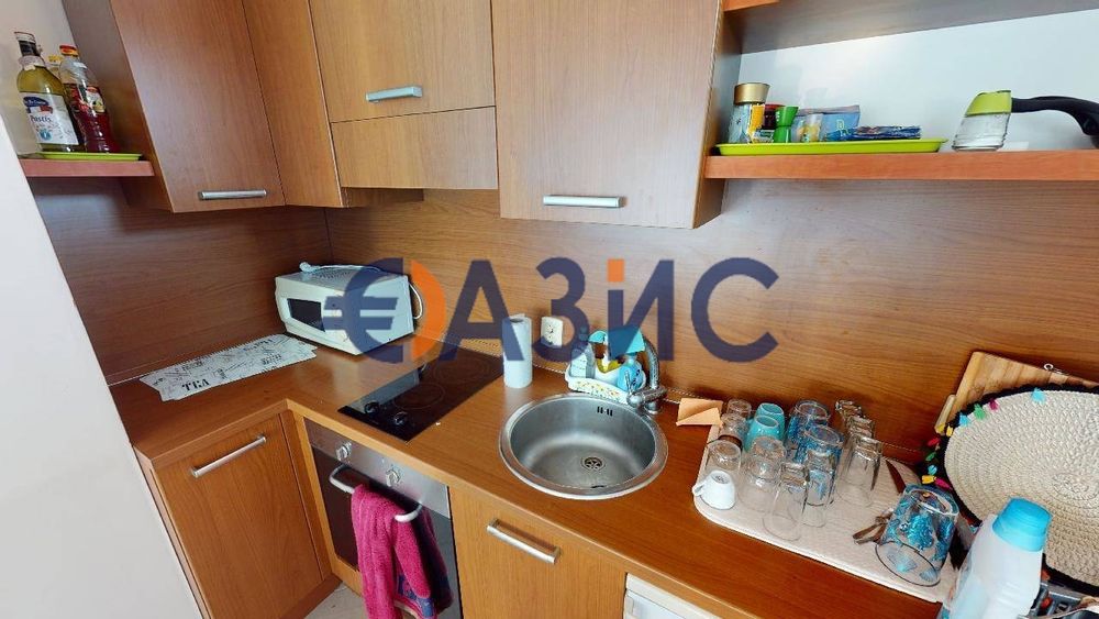 Продава се Тристаен апартамент в с. Кошарица, Област Бургас - 102 кв.м за 912 €/кв.м - Снимка #7