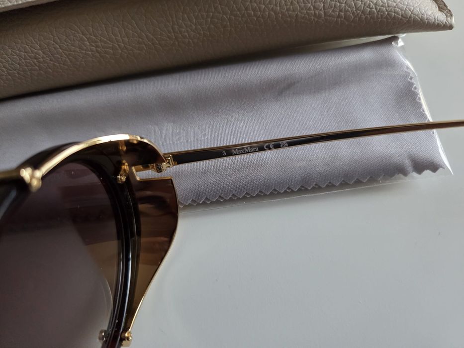 Ochelari de soare model Max Mara cu toc de piele inclus