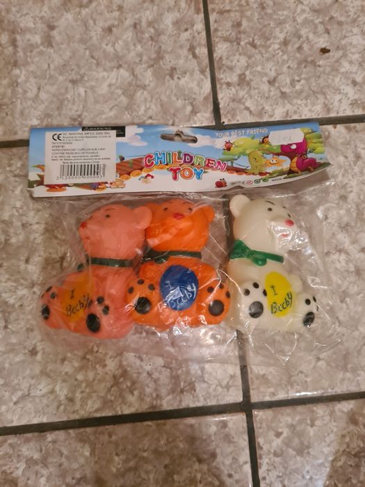 Zanganitoare pentru bebelusi