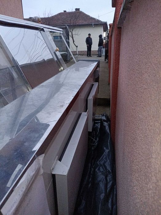 Хладилна витрина ползвана само 7 месеца