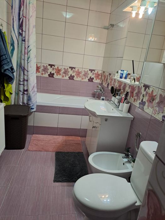 NU LUCREZ CU AGENTII!!! Persoana Fizica Vand Ap 3 camere 72,5 mp Hipodrom III Sibiu