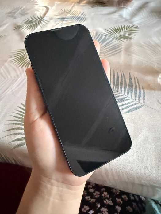 Айфон 14  хороший состояние