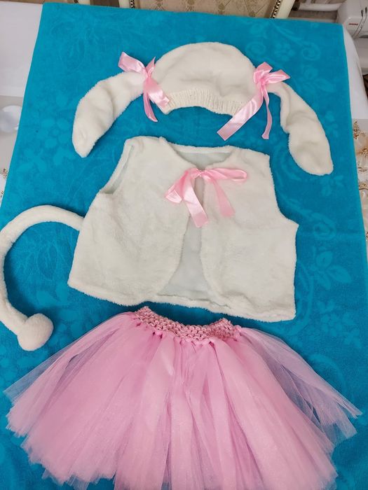 Продам новогодние костюмы