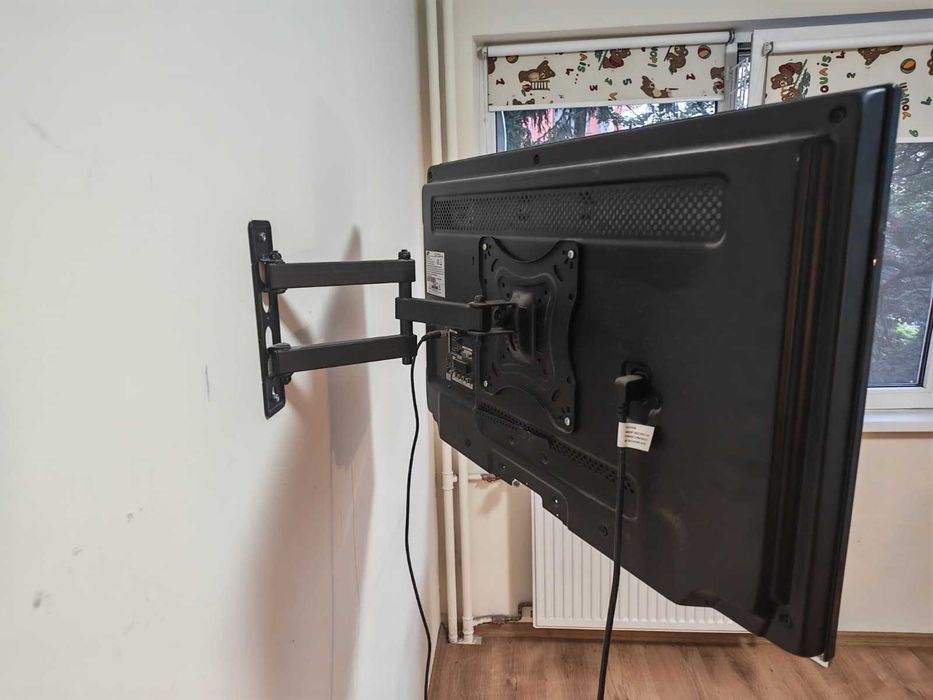 vand TV Samsung 80 cm