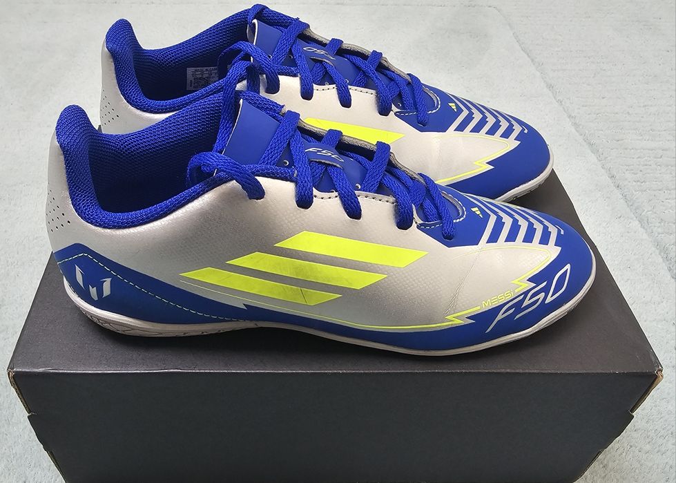Ghete fotbal Adidas J Messi 38