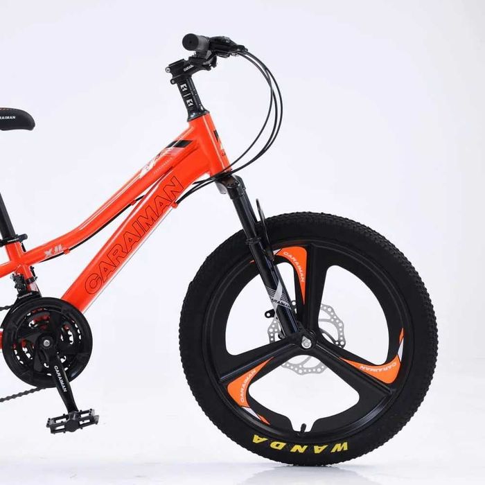 Bicicleta Caraiman 20 inch cu 18 viteze .Jante aliaj