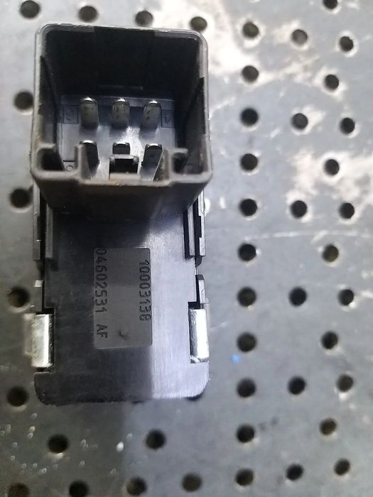 Buton geam electric stanga spate dodge journey 10003138 04602531af