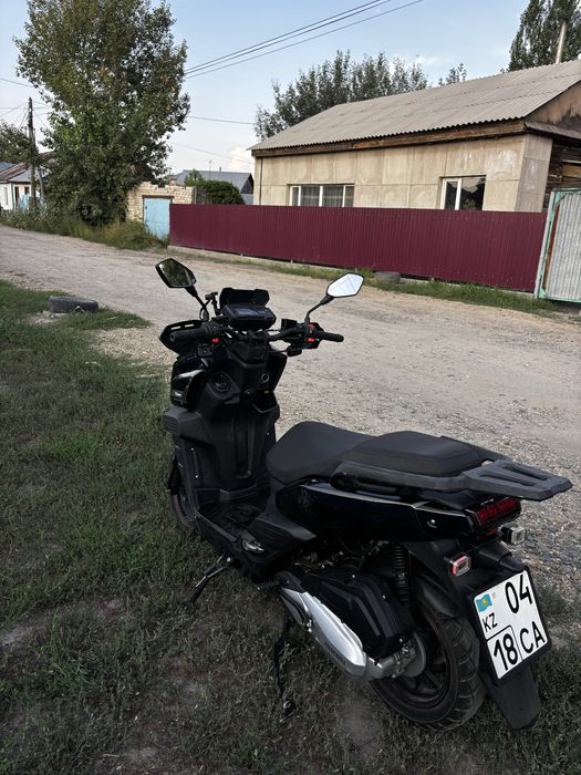 продам мопед Танк