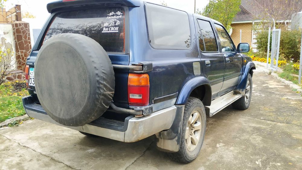 Toyota Hilux Surf 130