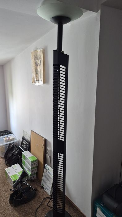 Lampadar cu suport CDuri