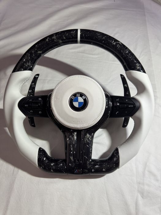 Volan alb carbon forjat, custom, bmw f01 f06 f10