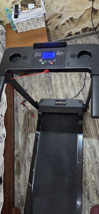 Бягаща пътека BODY FLEX