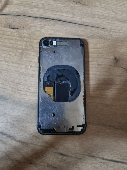 Айфон се Iphone se