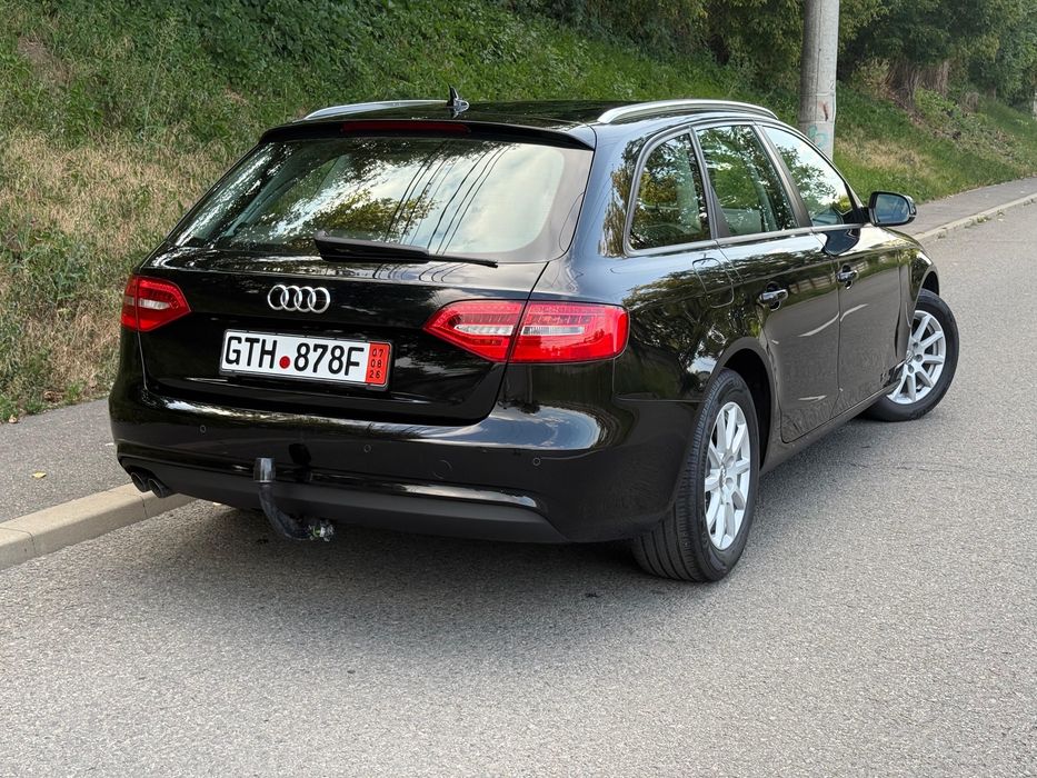 - A4, 2.0 TDI, 143 CP, Euro 5, Automata/Xenon/Navi-