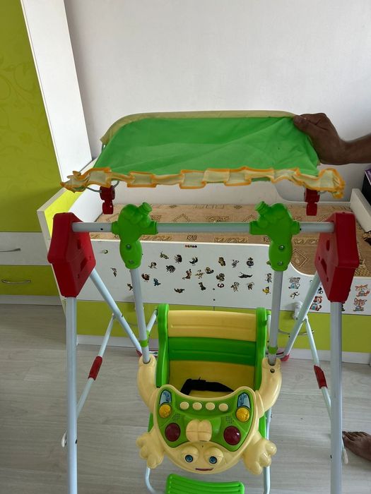 Продам Детские качели