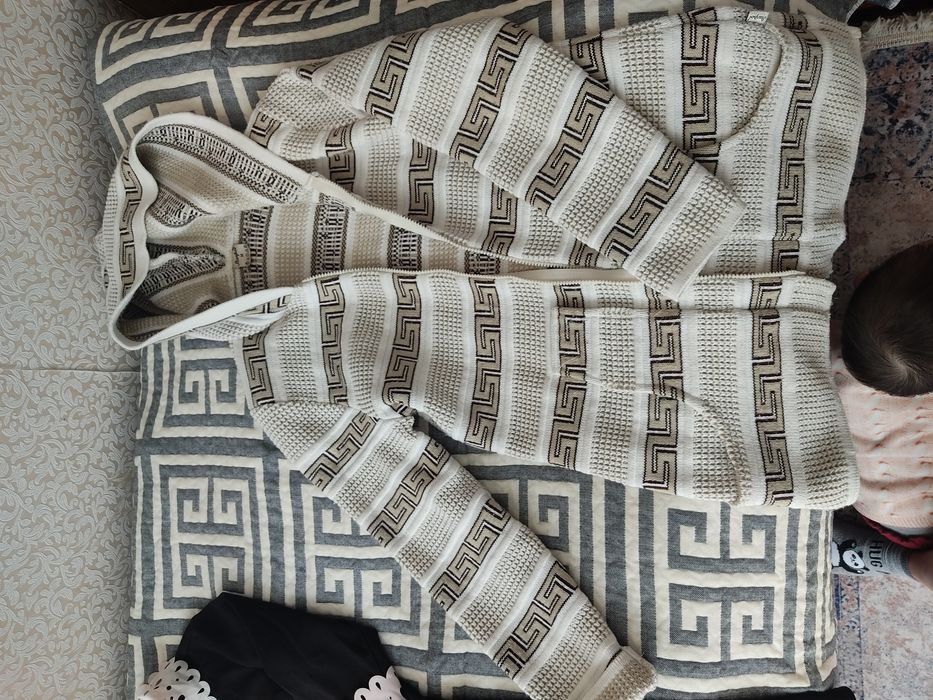 Продаю Теплый кардиган