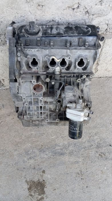 Мотор на Пассат б5 1.6л