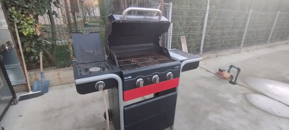 Продавам газови барбекюта