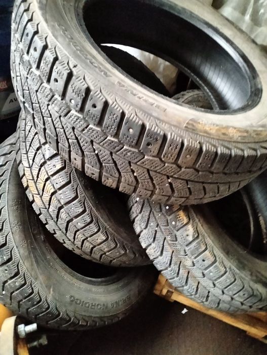 Продам шины зимние