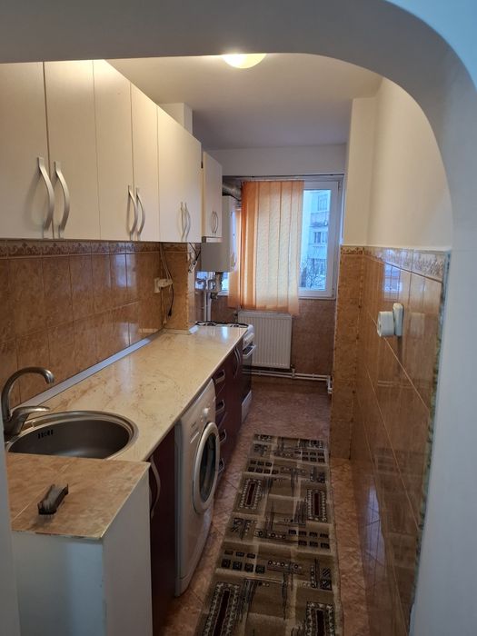 Închiriez garsonieră zona Grivița