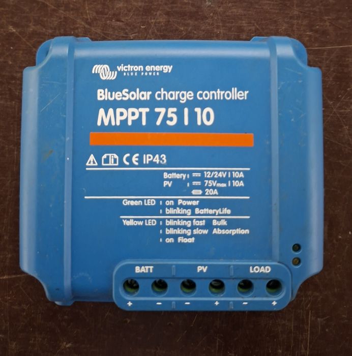 Regulator / Controler Încărcare Solară Victron Energy BlueSolar MPPT 75/10