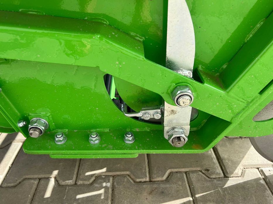 Masina de scos cartofi , ceapa , usturoi Bomet  - 1,5 m (Noua) + video