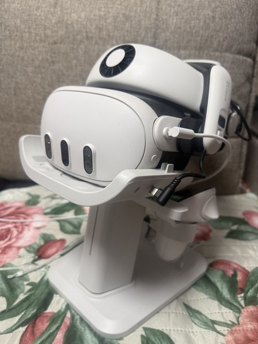 Meta Quest 3 512GB + S3 Pro cu baterie și ventilație + suport